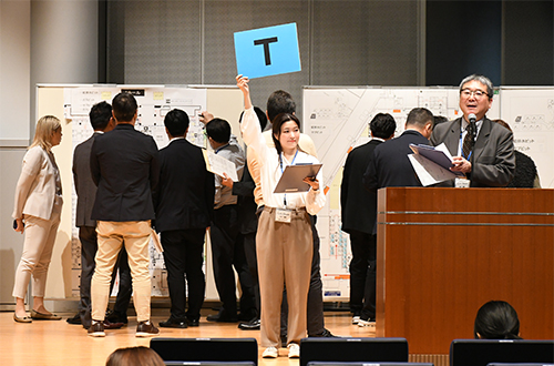 小間割抽選会の様子