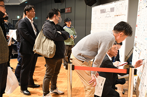 小間割抽選会の様子