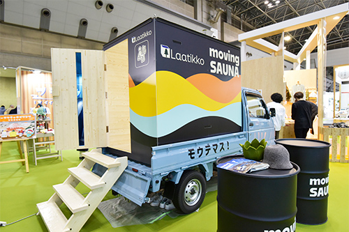 写真：出展社の様子2