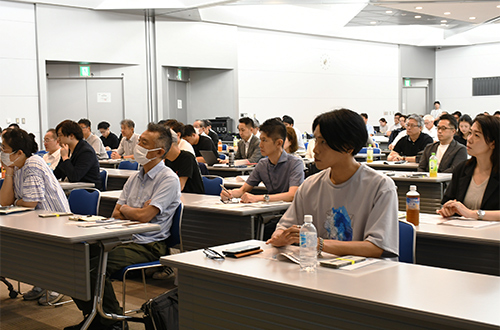 会場の様子
